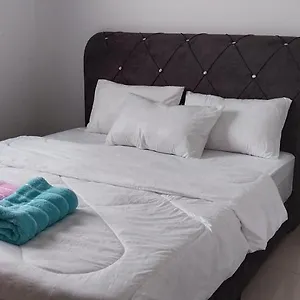 Apartment Mqa Roomstay